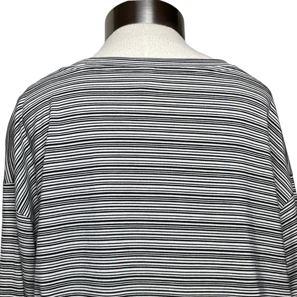 Athleta Women’s Cloudlight Stratus Black/Ivory Striped Top Scoop Neck LS Sz M - Picture 12 of 14